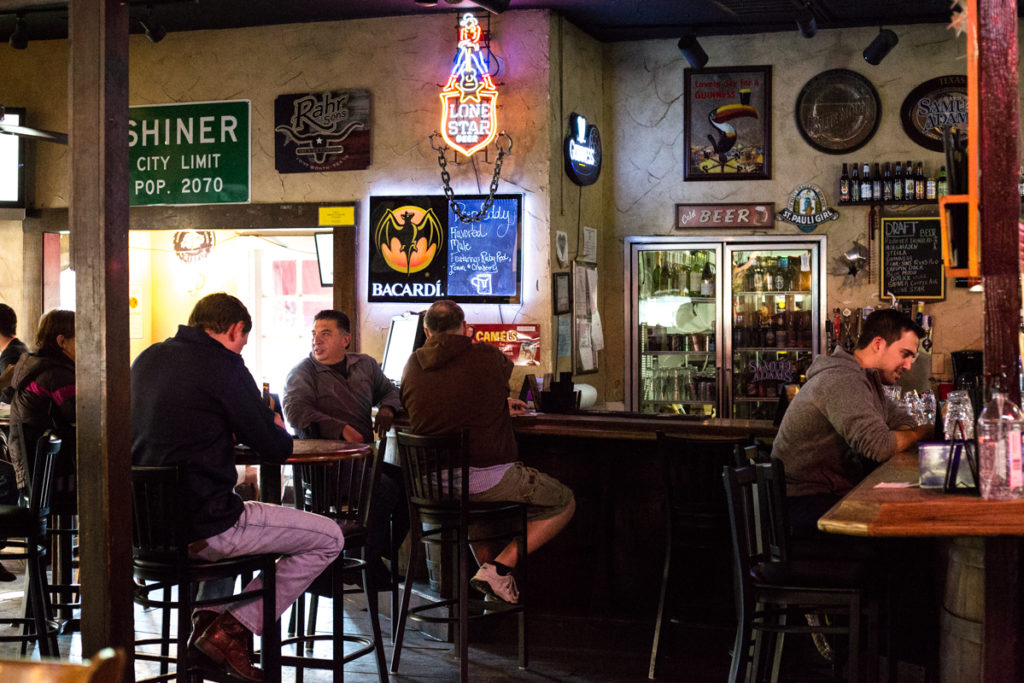 Uptown Pub Pubs & Taverns Dallas D Magazine Directories